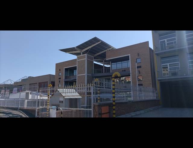 1,915M² OFFICE FOR SALE IN NELSPRUIT CENTRAL